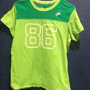 Nike top